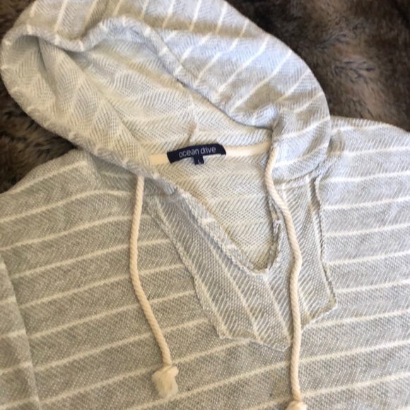 Lightweight linen bonfire hoodie - Picture 3 of 4
